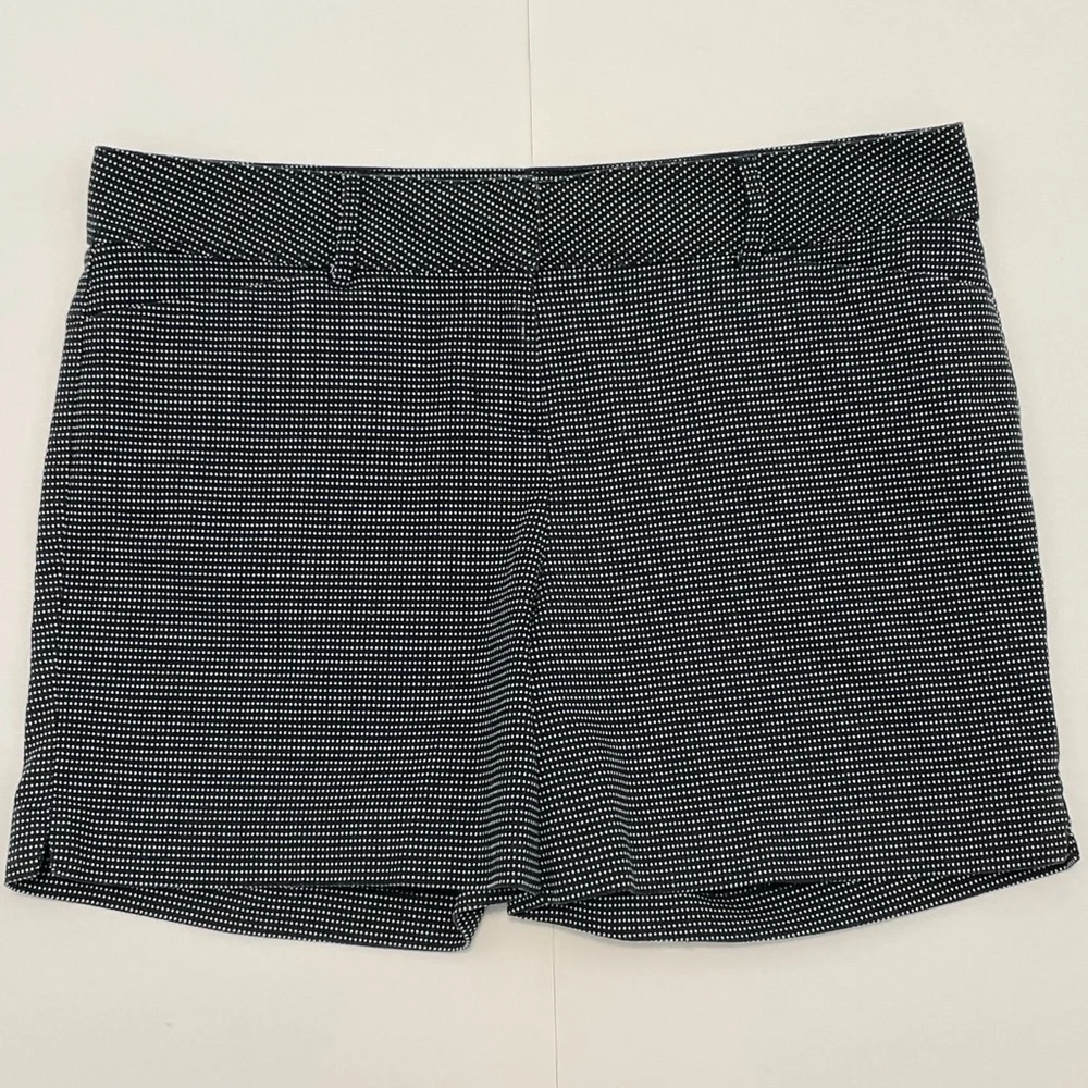 The Limited Black and White Polka Dot Classic Women's Shorts Size 12